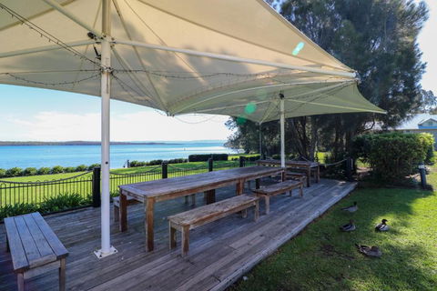 Blackbutt Family Loft Townhouse - Accommodation Fremantle 4