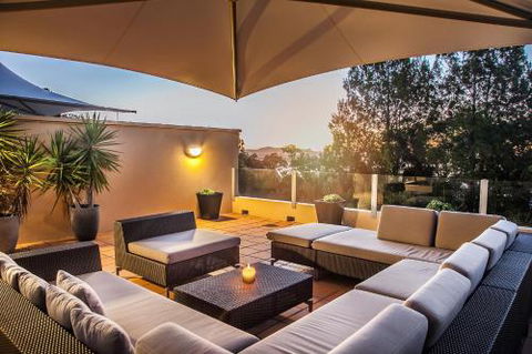 Contemporary & Luxurious Little Cove - Accommodation Fremantle 4