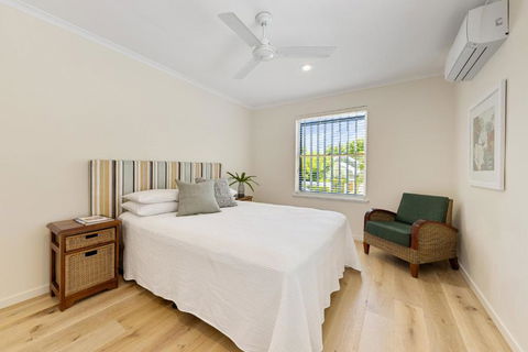 22 Noosa Parade - Accommodation Fremantle 1
