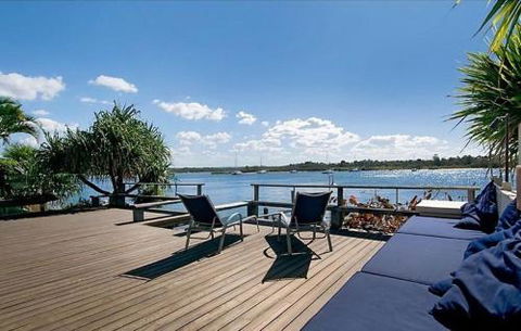 78 Noosa Parade - Accommodation Fremantle 4