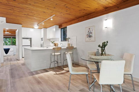 Tea Trees 6 - Accommodation Fremantle 4
