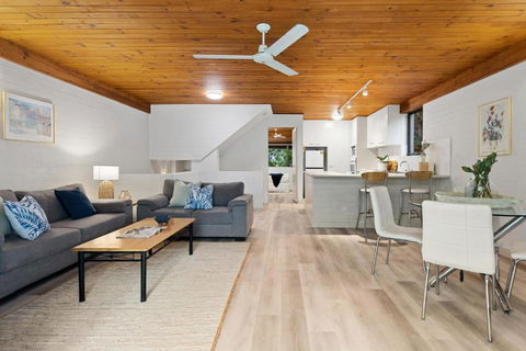 Tea Trees 6 - Accommodation Fremantle 6