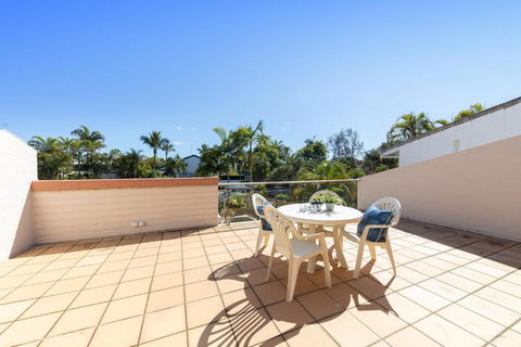 1 / 67 Noosa Parade - Accommodation Fremantle 4