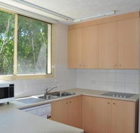 32 / 15 Rainbow Shores Unit overlooking bushland with shared swimming pool spa  tennis court - Accommodation Fremantle