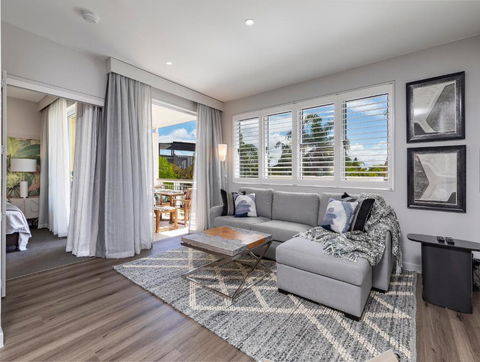 Sleek Modern & Comfortable On Hastings Street - Accommodation Fremantle 6