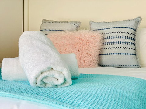 DAYDREAMING Airlie Beach Water Views & Only 200m To Boardwalk. - Accommodation Fremantle 6