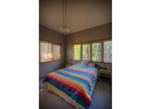 6 Satinwood Drive Rainbow Shores Stylish Beach House Free WiFi - Accommodation Fremantle 6