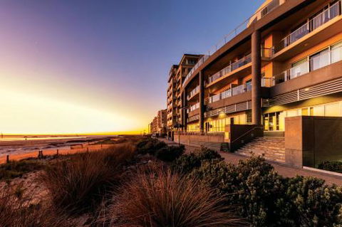 Apartments At 16 Holdfast - Accommodation Fremantle 0