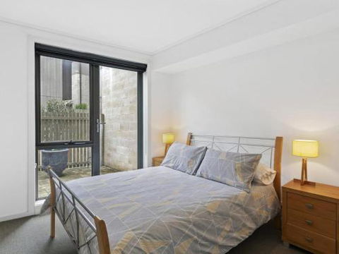 APARTMENT 10 PACIFIC APARTMENTS FREE WIFI! - Accommodation Fremantle 2