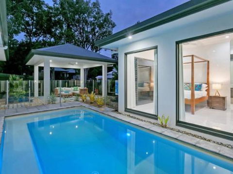 Castaways Palm Cove - Accommodation Fremantle 0