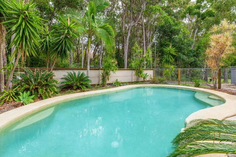 12 Naiad Court Pool Sleeps 8 Close To Beach - Accommodation Fremantle 5