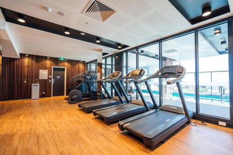 A Cut Above The West Pool Rooftop Bar Gym Wifi - Accommodation Fremantle 2