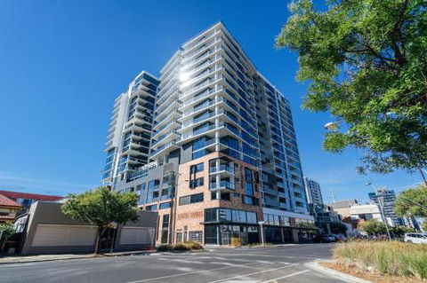 A Cut Above The West Pool Rooftop Bar Gym Wifi - Accommodation Fremantle 6