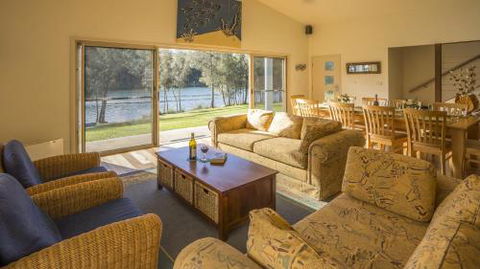 Atlantis On Lake Conjola Sandra St. 1 Lake Conjola - Accommodation Fremantle 3