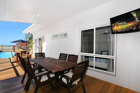 BEACH SHOPS & FABULOUS VACATION HOME! - Accommodation Fremantle 1