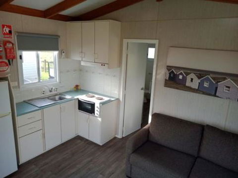Lang Lang Caravan Park - Accommodation Fremantle 2