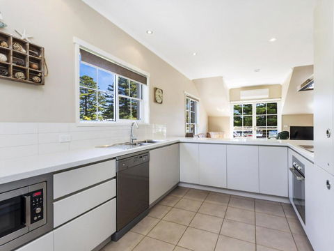 Elizas Townhouse - Accommodation Fremantle 4