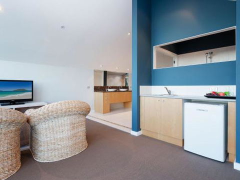 Venabu On Garuwa 20 Garuwa Street Spectacular House With Fabulous Views - Accommodation Fremantle 0