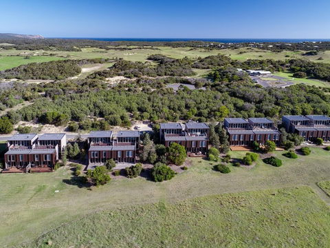DREW Stay On St. Andrews Top Rated Golf Course - Accommodation Fremantle 3