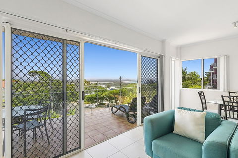 Stylish Apartment With Stunning Views Unit 7 Taralla 16 18 Edgar Bennett Avenue Noosa Heads - Accommodation Fremantle 3