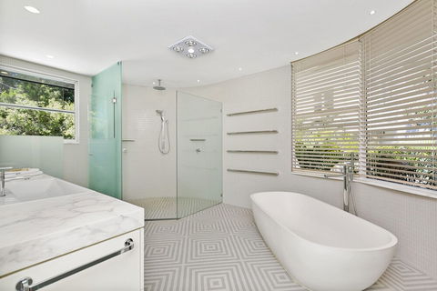 Spectacular Penthouse In Little Cove Noosa Heads Unit 2 Cuvee 29 Allambie Rise - Accommodation Fremantle 5