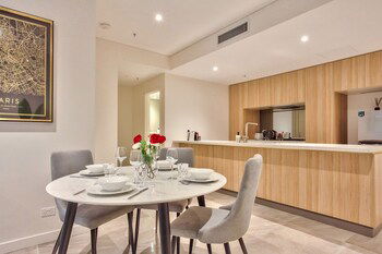 Apartment Darling Harbour Day St. 3 - Accommodation Fremantle 4