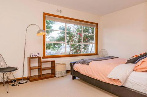 Lofty Views City Stunner! - Accommodation Fremantle 3