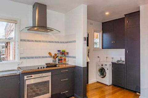 Lofty Views City Stunner! - Accommodation Fremantle 2