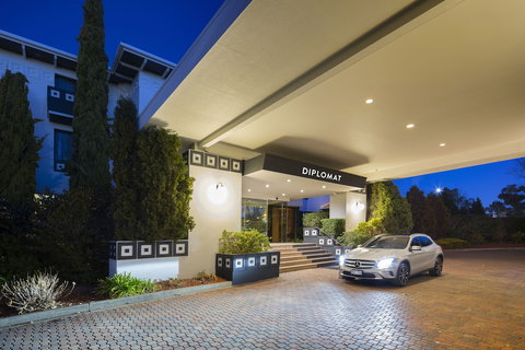 Ramada By Wyndham Diplomat Canberra - Accommodation Fremantle 3