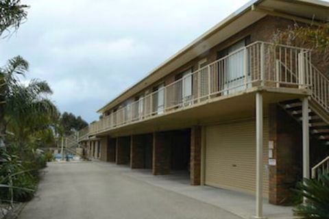 Allambi Holiday Apartments - Accommodation Fremantle 3