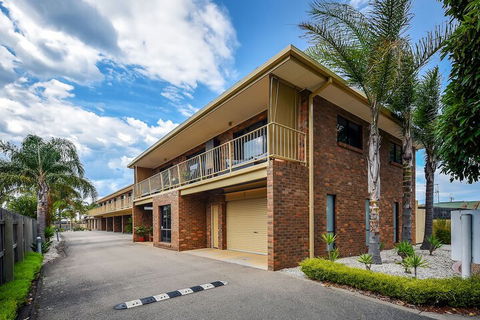 Allambi Holiday Apartments - Accommodation Fremantle 1