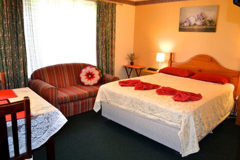 Palms Bed & Breakfast - Accommodation Fremantle 3