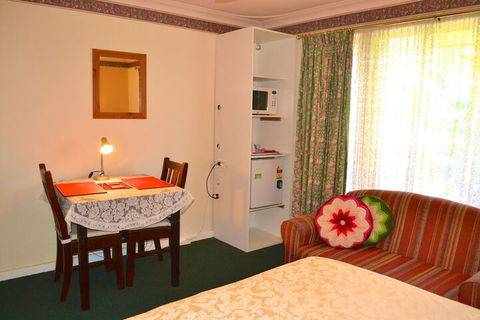 Palms Bed & Breakfast - Accommodation Fremantle 7