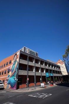 Adelaide Central YHA - Hostel - Accommodation Fremantle 1