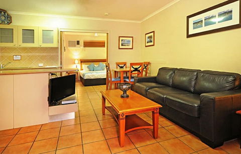 At Boathaven Bay Holiday Apartments - Accommodation Fremantle 4