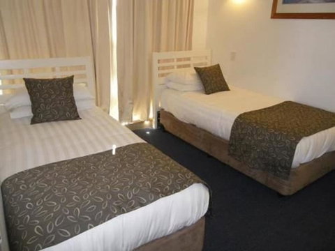 Pacific Surf - Accommodation Fremantle 3
