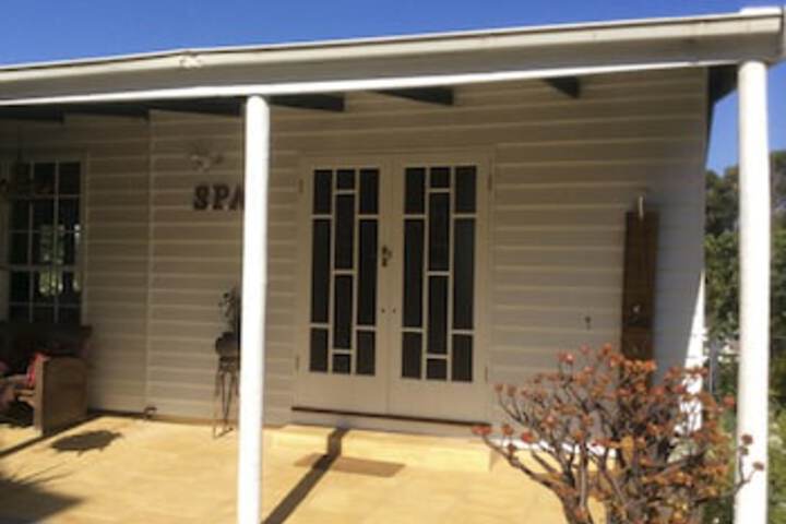 Koroit VIC Accommodation Fremantle