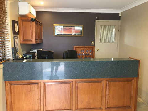 James Street Motor Inn - Accommodation Fremantle 4