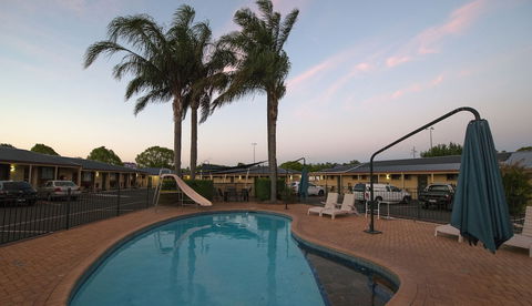 James Street Motor Inn - Accommodation Fremantle 1