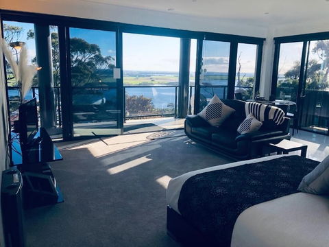 Sheer Pleasure Accommodation - Accommodation Fremantle 4