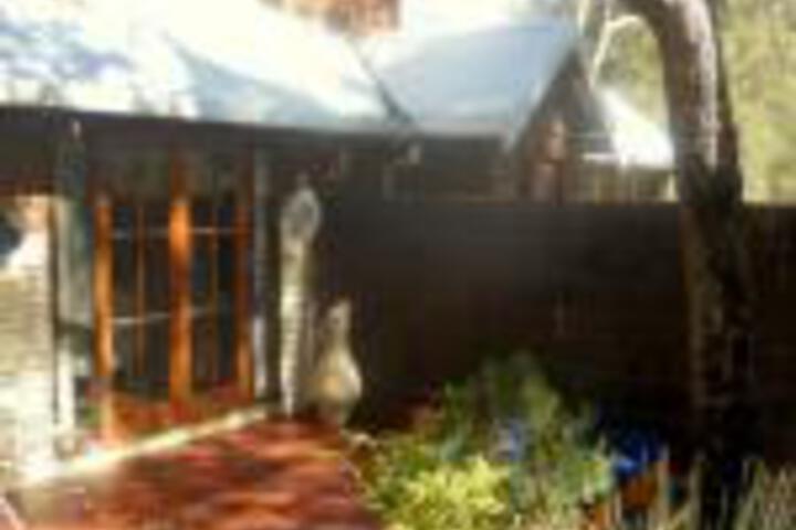 Pickering Brook WA Accommodation Fremantle