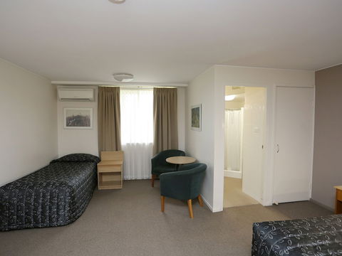 Elizabeth Motor Inn - Accommodation Fremantle 6