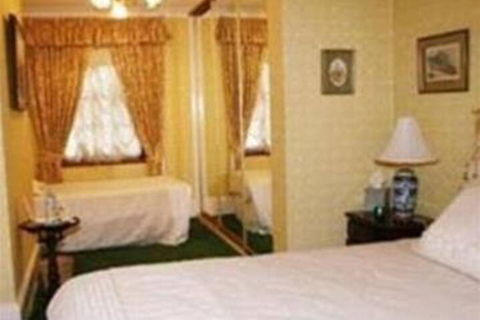 The Old George & Dragon Guesthouse - Accommodation Fremantle 0