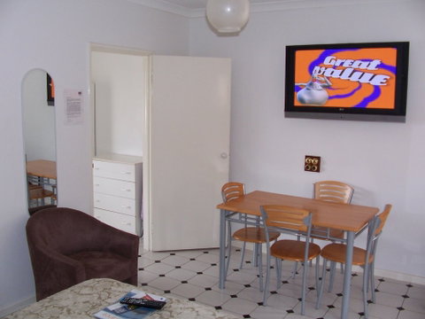 Clearwater Motel Apartments - Accommodation Fremantle 4