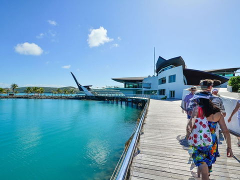 Yacht Club Villa 33-Serenity-Ocean Views With Golf Buggy - Accommodation Fremantle 6
