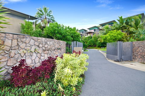 Yacht Club Villa 33-Serenity-Ocean Views With Golf Buggy - Accommodation Fremantle 1