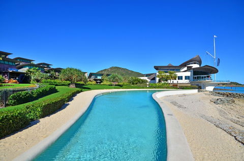 Yacht Club Villa 33-Serenity-Ocean Views With Golf Buggy - Accommodation Fremantle 4