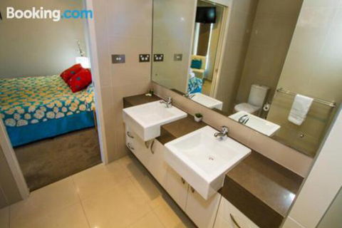 Baywatch 3 - Accommodation Fremantle 6