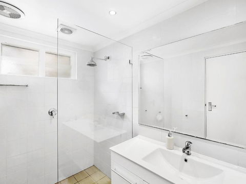Avoca Beach Haven 5 / 161 Avoca Drive Avoca Beach - Accommodation Fremantle 3