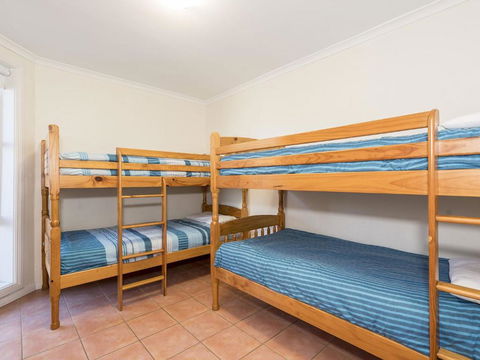 Ocean Pines Unit 1 Blue Bay NSW - Accommodation Fremantle 4